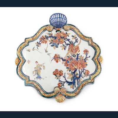 Delftse chinoiserie plaque met dame met lantaarn