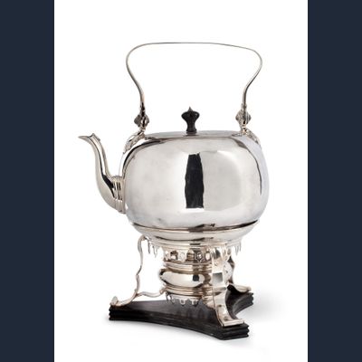 Zilveren bouilloire
