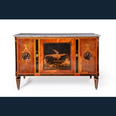 Louis Seize commode with Japanese Lacquer panels and marble top
