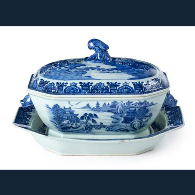 A Qainlong Tureen