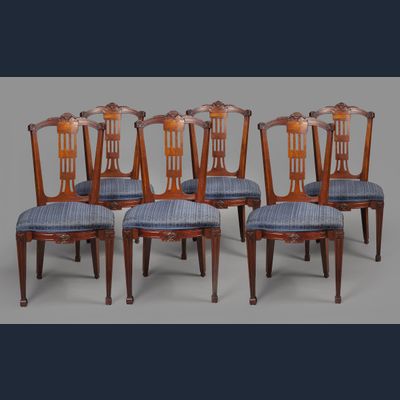 Een set van zes Louis Seize eetkamerstoelen