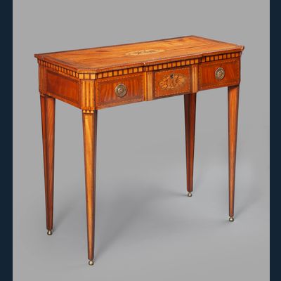 An elegant Dutch Louis Seize side table