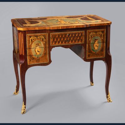 A rare Dutch poudreuse with stunning marquetry