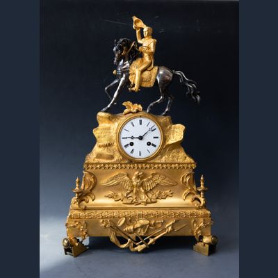 Sculptuur pendule, de glorie van Napoleon te paard, de Capitulatie van Ulm,  Louis Philippe ca. 1850.