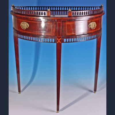 Mahonie Louis XVI stijl halvemaantafel met lades, Holland, ca. 1850