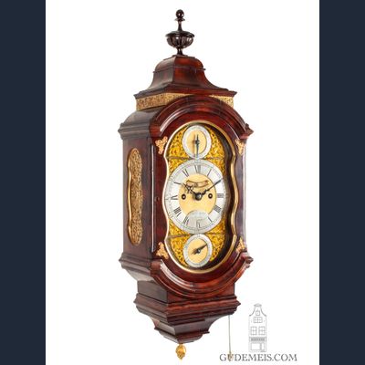 Een zeldzame Engelse mahoniehouten console klok, Chater & Sons.