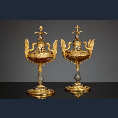 Paar Russische gemonteerde agaten coupes, Sint-Petersburg