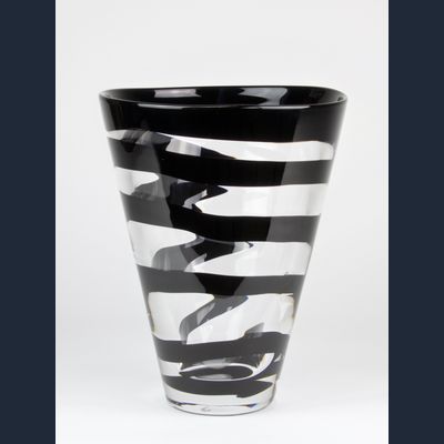 Frans Molenaar, Leerdam Unica, Transparante vaas met zwarte lijn, 1994