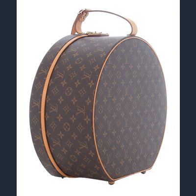 Louis Vuitton Hoedendoos in Monogram Canvas