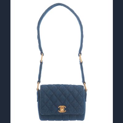 Chanel Schoudertasje in Jeansstof