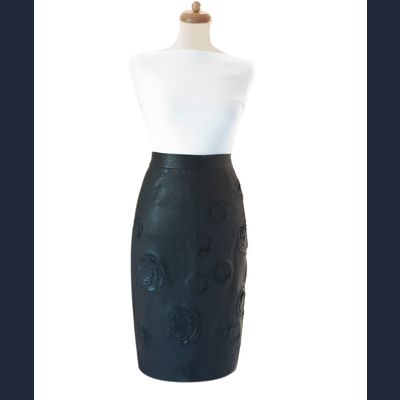 Chanel Camelia Kokerrok in Zwart Leer 10A