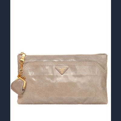 Prada Vitello Shine Pochette in Pomice Leer