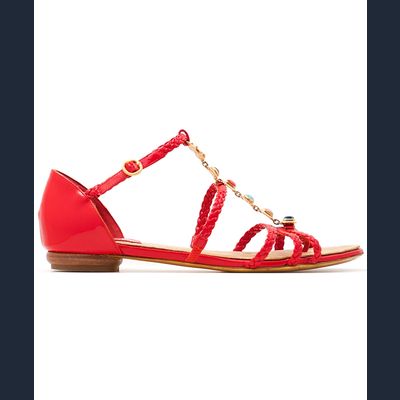 Chanel Rode Lakleren Sandalen met Gripoix Stenen Versierd