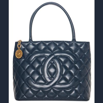 Vintage Chanel Blauwe 'Medallion Tote' in Kaviaar Leder