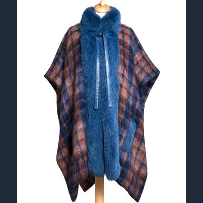 1980 Christian Dior Boutique Fourrure by Frédéric Castet Cape with Blue Fox Fur