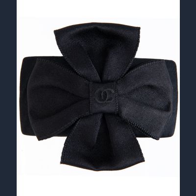 Chanel Zwarte Satijnen Haarspeld