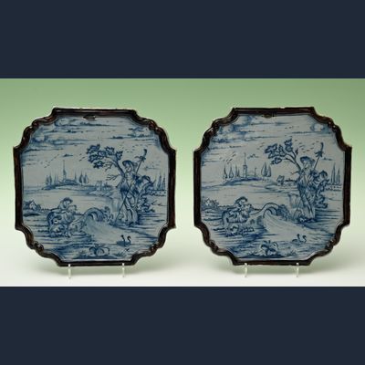 Een stel Delftse plaquettes