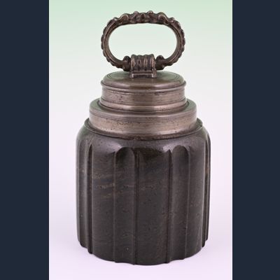 Serpentijnen Voorraadbus.