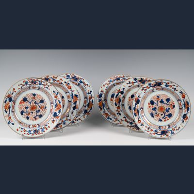 A set of six Chinese porcelain  Imari dishes