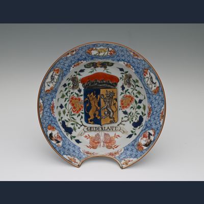 Een Chinees porseleinen scheerbekken