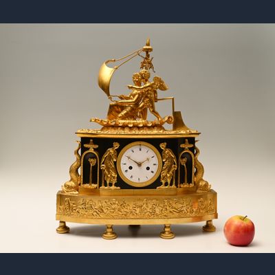 Een Franse Empire pendule