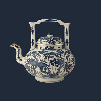 Een Grote Chinese porseleinen theepot