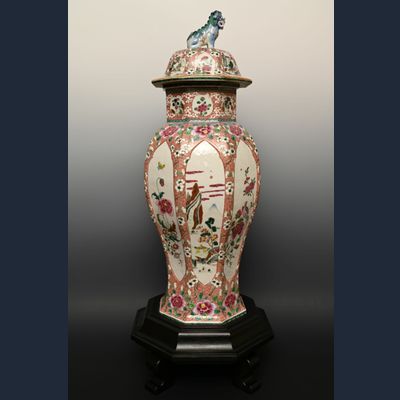 Een Grote Chinese porseleinen vaas