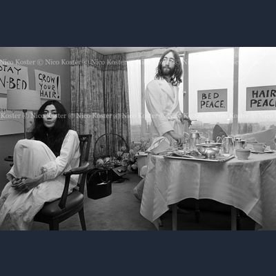 John Lennon & Yoko Ono - Peace - Kamer 902 Hilton # 13