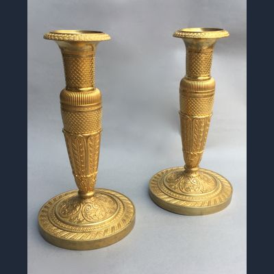 Paar Empire kandelaars