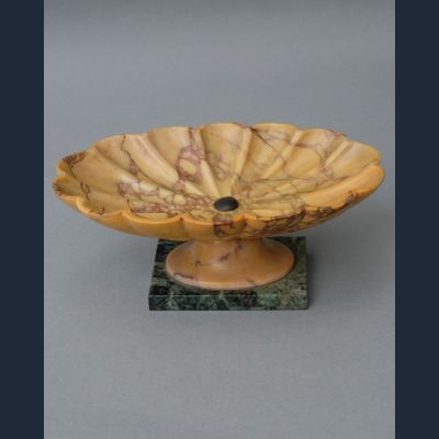 Grand Tour Tazza in Siena marmer