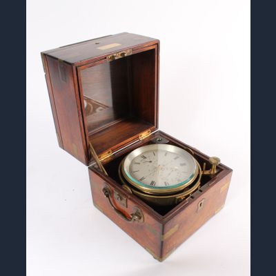 Een Engelse palissander 56-uurs chronometer, door Joseph Sewill, omsteeks 1870