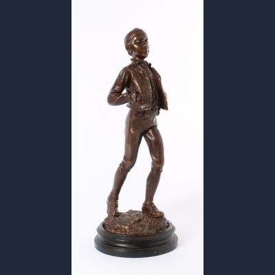 'Jongen met frigische muts', gepatineerd brons gesigneerd P. Stotz, circa 1900.