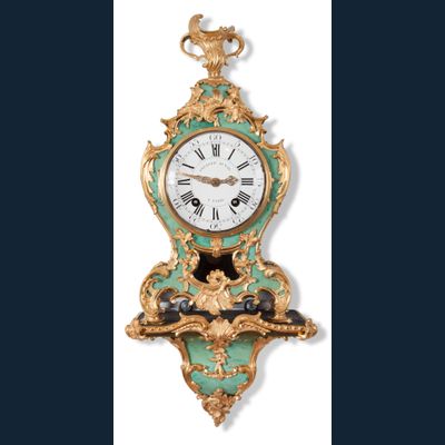 Een Franse Lodewijk XV consoleklok, door F. Duval, omstreeks 1750
