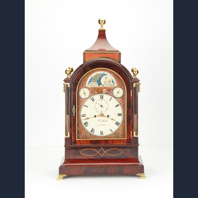 A very decorative imposing smart bracket clock.