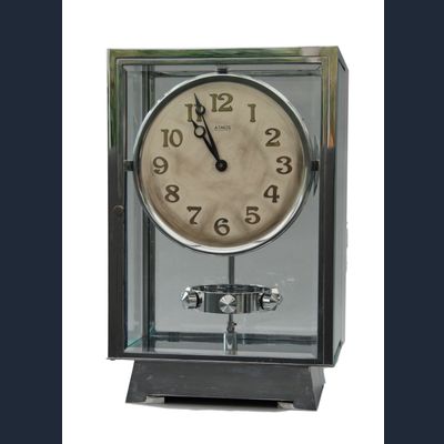 M138  Tall Reutter chrome Atmos, no 4881, 5 glasses, France circa 1930.