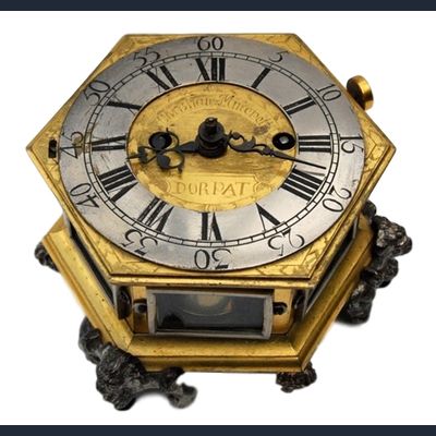 T18 Tafelklok met fusee werk van Hollandse maker: Christian Minepott.