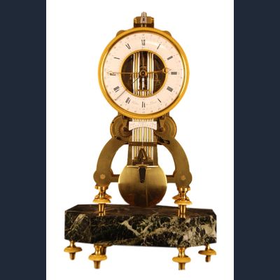 S04 French regulator signed 'Robin au Louvre'.