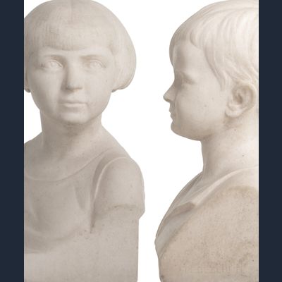 Paar Art Deco Marmeren Bustes van een Jongen en een Meisje door B. Tedeschi