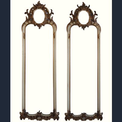 Een Paar Rechthoekige Hollandse Spiegels in  Louis XV - stijl