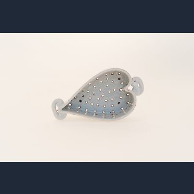 Een Wit Vergietje in Delfts Aardewerk