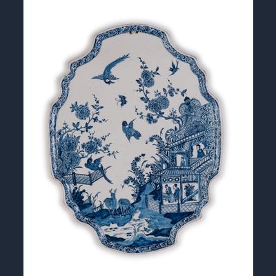 Een Ovalen Plaquette in Blauw - Wit Delfts Aardewerk