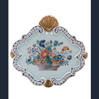 Een Polychroom Gekleurde Delfts Aardewerk Plaquette