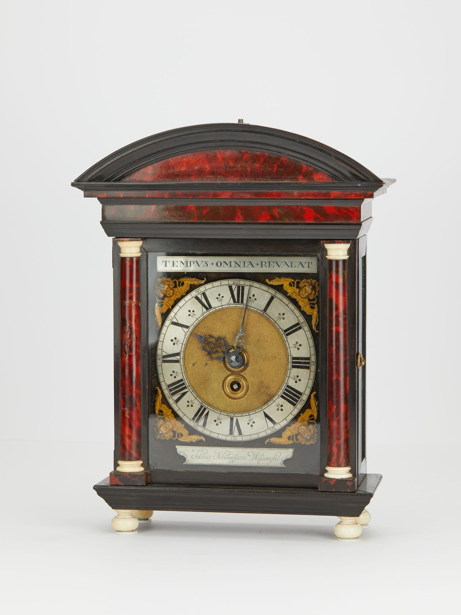 Hague clock