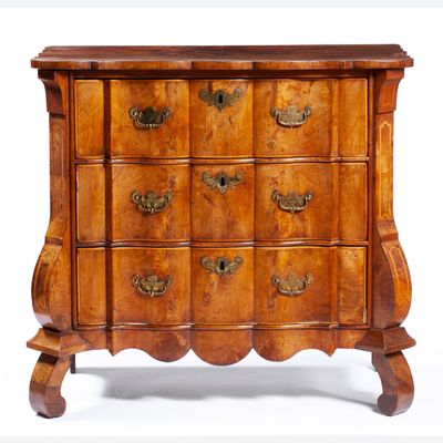 Dutch walnut commode