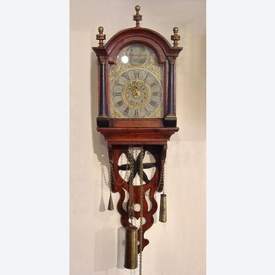 Een staartschippertje, Friese miniatuur wandklok, circa 1840. 