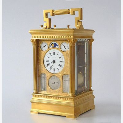 Een ingenieuze Franse petite sonnerie reisklok, gesigneerd Victorien Boseet, Parijs 1870-1880.