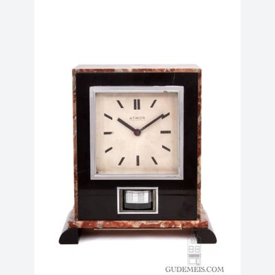 Een Franse Art Deco marmeren Reutter patent atmos klok, circa 1932
