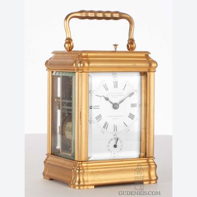 Een kleine Franse gorge case reisklok die de scheepsglazen slaat, circa 1880