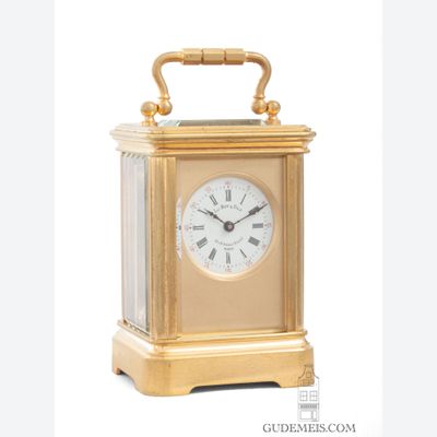 Een miniatuur Frans verguld messing reisklokje Le Roy & Fils, circa 1890.