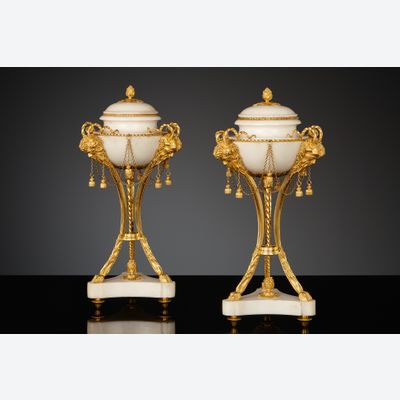 Paar französische Louis XVI Kassoletten